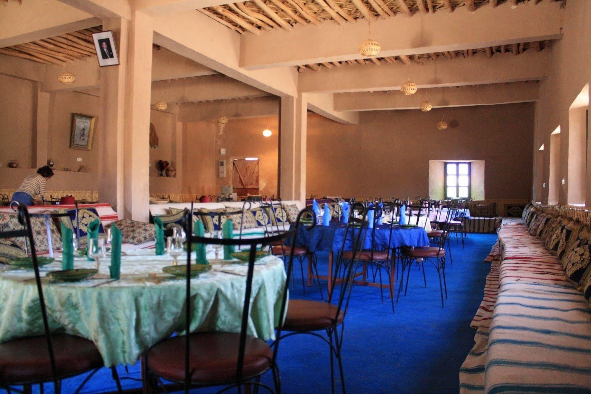 Auberge Restaurant Tissili " Oasis De Fint" ภายนอก รูปภาพ